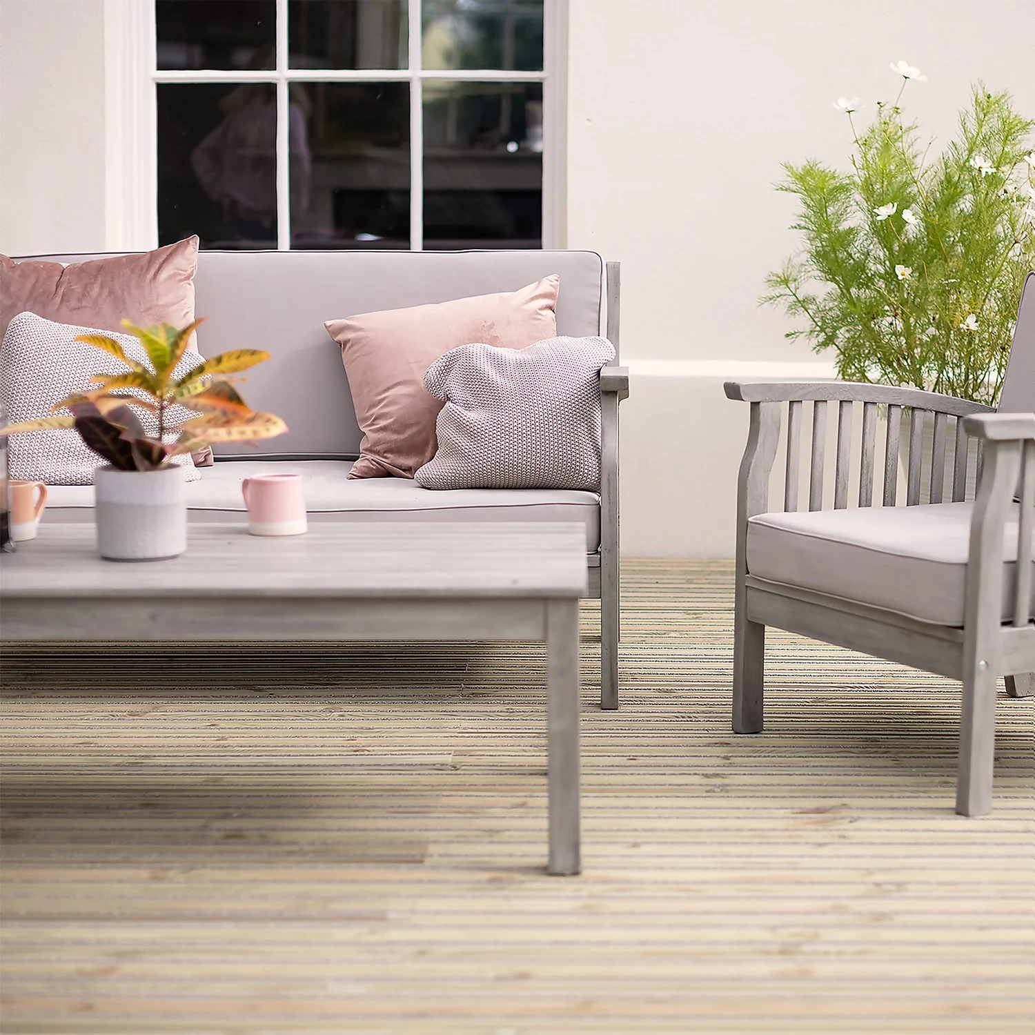 Gripsure Anti Slip Decking Board - 2.4m 4 Gripsure Anti Slip Decking Board - 2.4m - Image 2