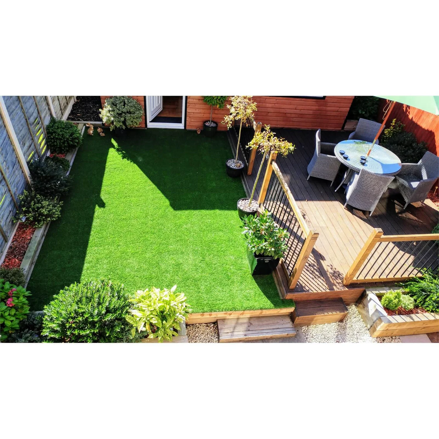 Nomow 28mm Garden Grass Artificial Grass Roll - 2m Width 8 Nomow 28mm Garden Grass Artificial Grass Roll - 2m Width - Image 6