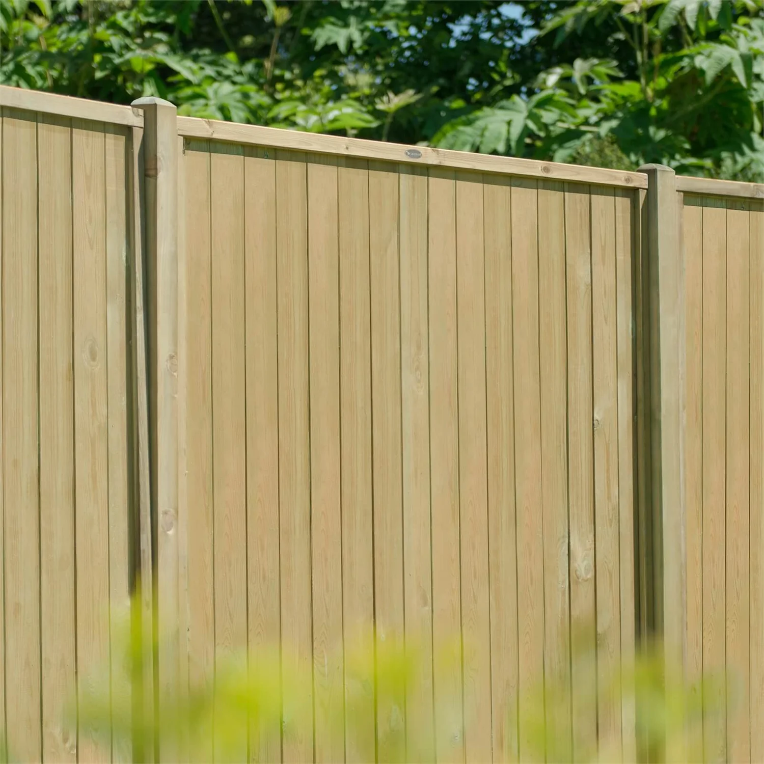 Forest Vertical Tongue & Groove Fence Panel - 5ft - Pack Of 5 4 Forest Vertical Tongue & Groove Fence Panel - 5ft - Pack Of 5 - Image 2