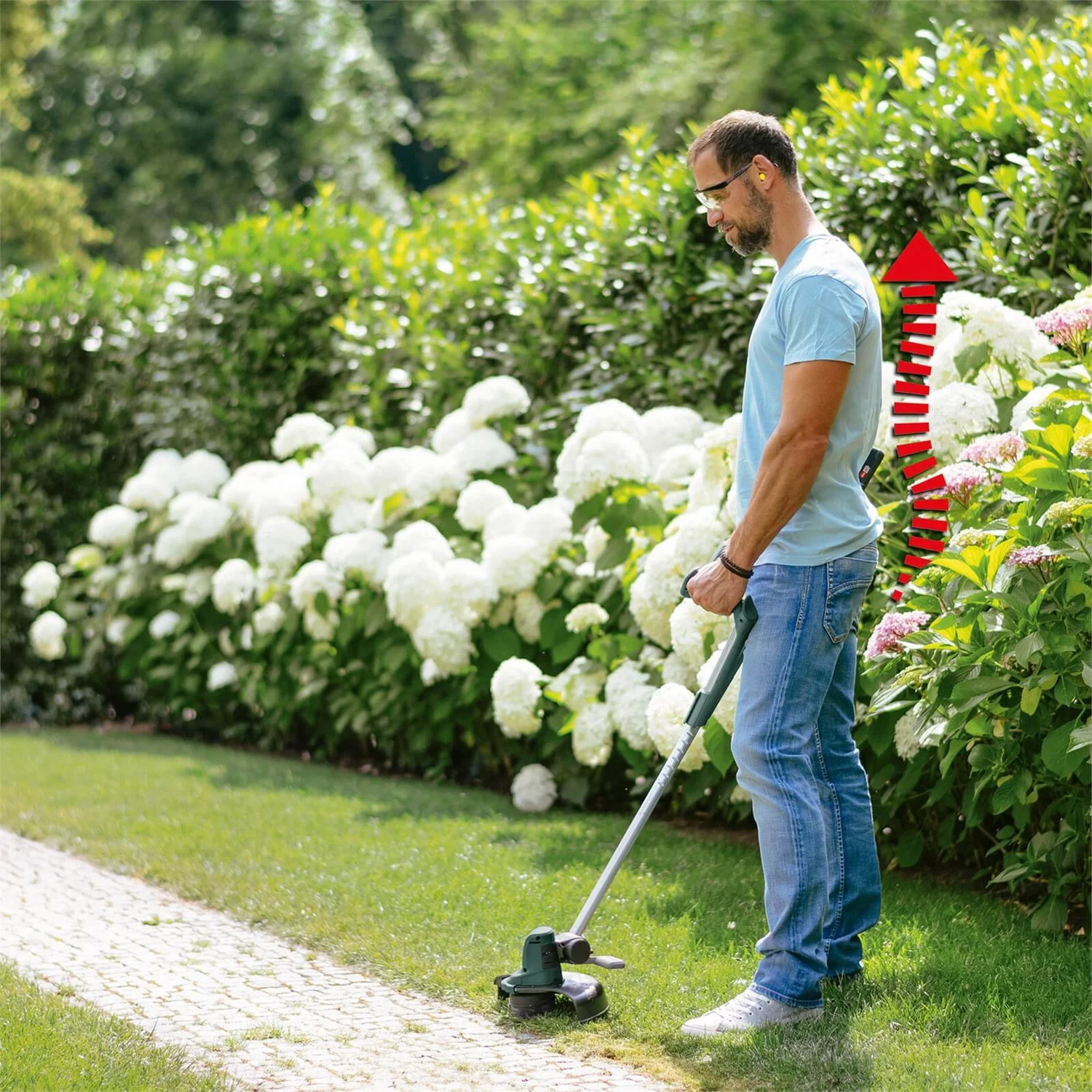 Bosch 18-260 26cm 18V UniversalGrassCut Grass Trimmer 5 Bosch 18-260 26cm 18V UniversalGrassCut Grass Trimmer - Image 3