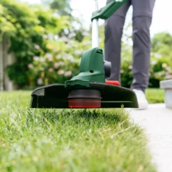 Bosch 18-260 26cm 18V UniversalGrassCut Grass Trimmer 16 Bosch 18-260 26cm 18V UniversalGrassCut Grass Trimmer -GreenScape Sales Store 12826725 1474942611248061