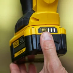 STANLEY FATMAX V20 18V Cordless Hedge Trimmer 55cm (Sfmcht855M1-Gb) -GreenScape Sales Store 12882306 1944843588893966