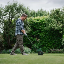 Westland Lawn Drop Spreader -GreenScape Sales Store 13411840 1484946411901897